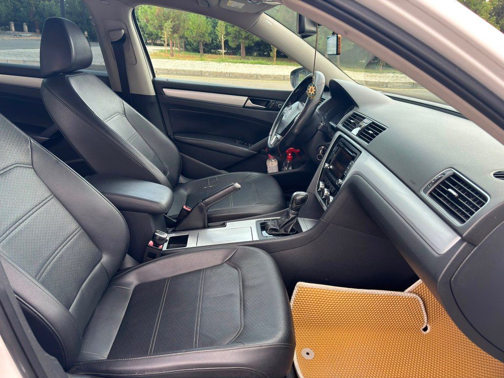 Volkswagen Passat, 2.5 L, 2012 il, 217 000 km — Avtomobillər, Ağdaş (7)