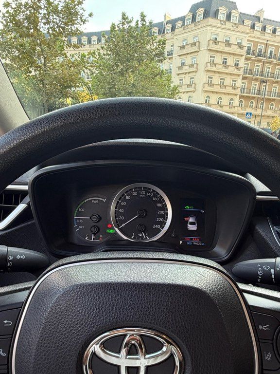 Toyota Corolla, 1.8 L, 0.85 kWh, 2022 il, 95 000 km — Avtomobillər, Bakı (7)