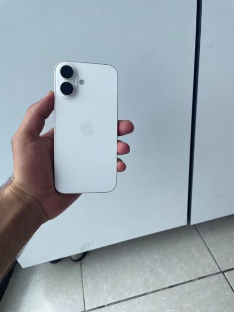 IPhone 16, 256 GB, Ağ, Face ID
