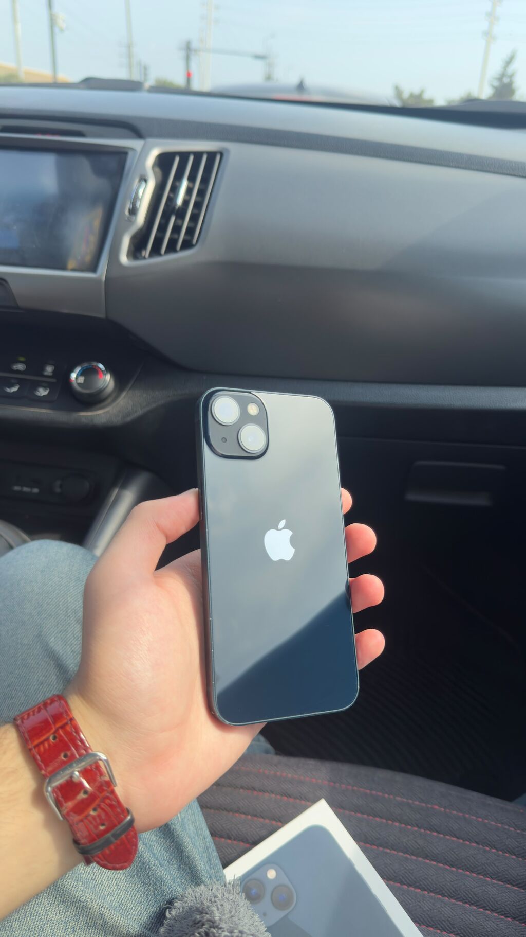IPhone 13, 128 GB, Midnight, Zəmanət, Simsiz şarj, Face ID — Apple iPhone, Digah (3)