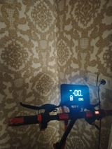 Elektrikli, skuter kugo m4 pro təcili satılır heç bir prablemi yoxdur — Mallar