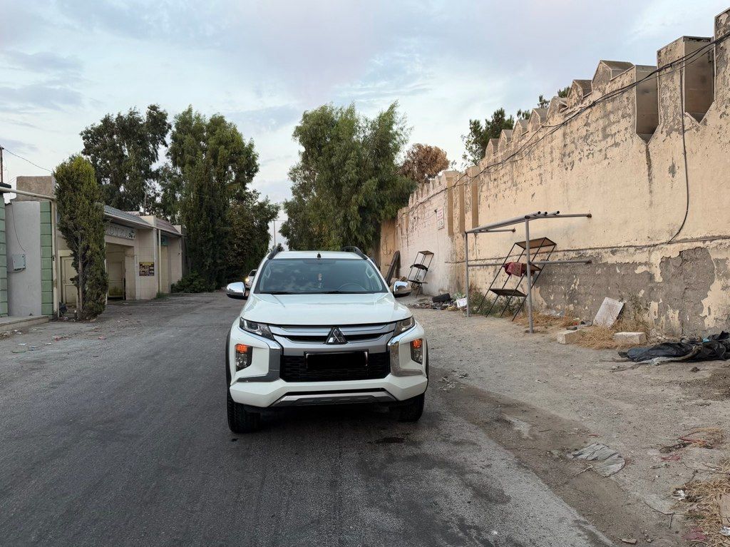 Mitsubishi L200, 2.4 L, 2023 il, 103 000 km — Avtomobillər, Bakı (3)