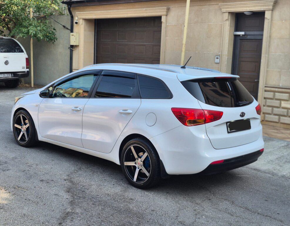 Kia Ceed SW, 1.4 L, 2012 il, 260 000 km — Avtomobillər, Bakı (7)