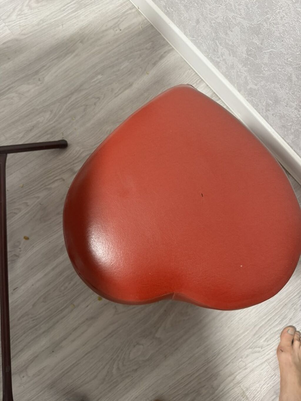 İşlənmiş, Pufik oturacaq, Süni dəri, rəng - Qırmızı, Kredit yoxdur, Çatdırılma yoxdur — Mebel, Göyçay (6)