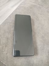 Salam Samsung Z Fold 3 qatlanan telefon satılır. sadəcə iç ekranı — Mallar