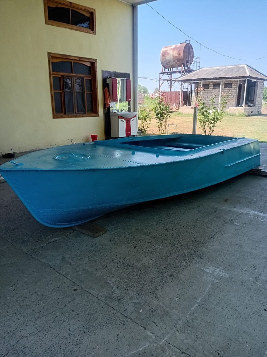 Metal qayıq satılır. Qiymətdə razilasmaq olar Möhkəm metal korpuslu — Mallar, Bakı (4)