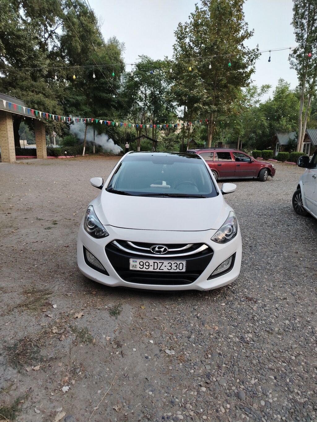Hyundai i30 hetçbek, ağ rəngdə, müasir və dinamik kuzov xəttlərinə — Avto, Xudat (2)