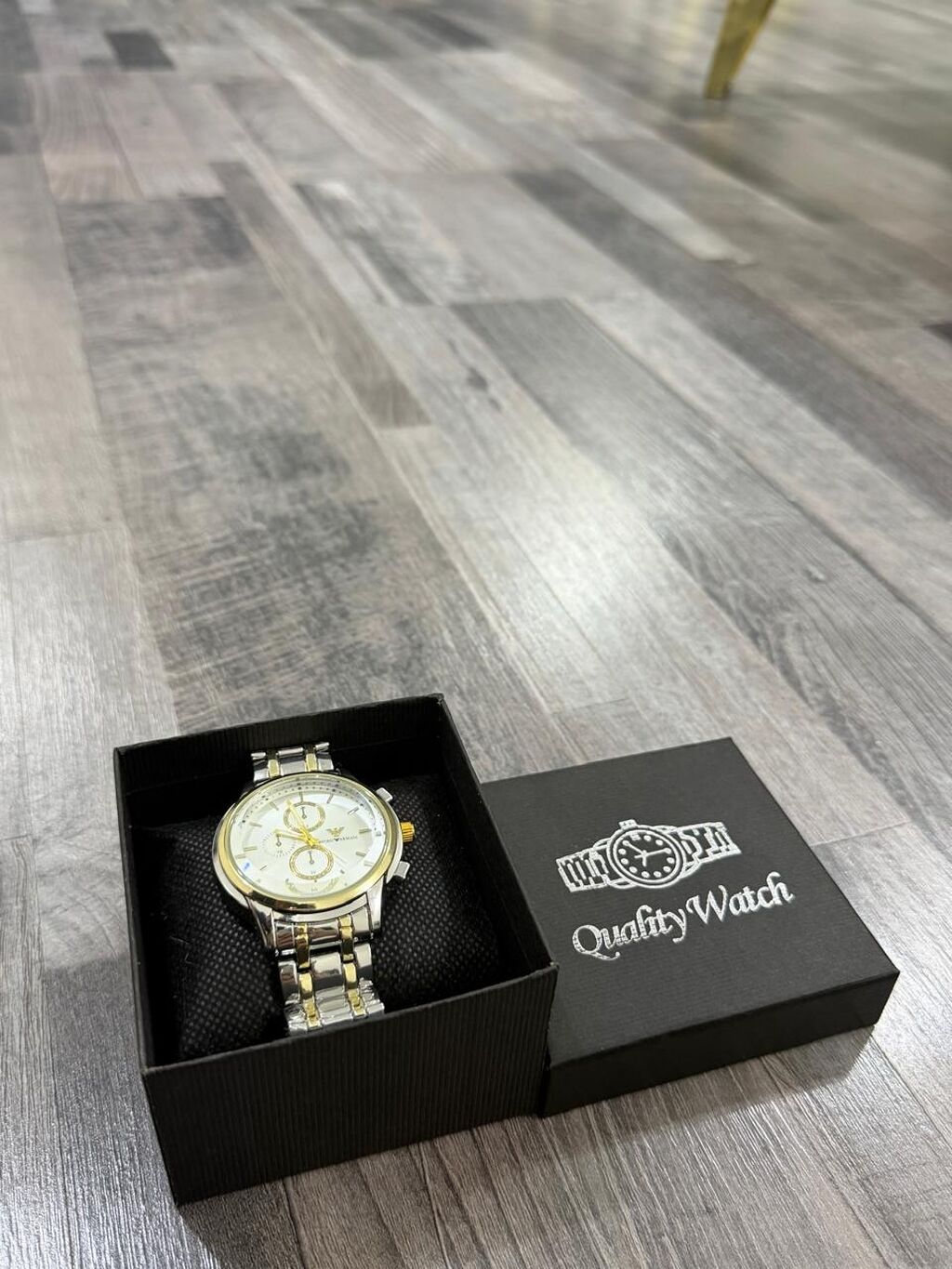 Kişi qol saatı – Emporio Armani qutusunda Maya deyerine satilir - — Qol saatları, Bakı