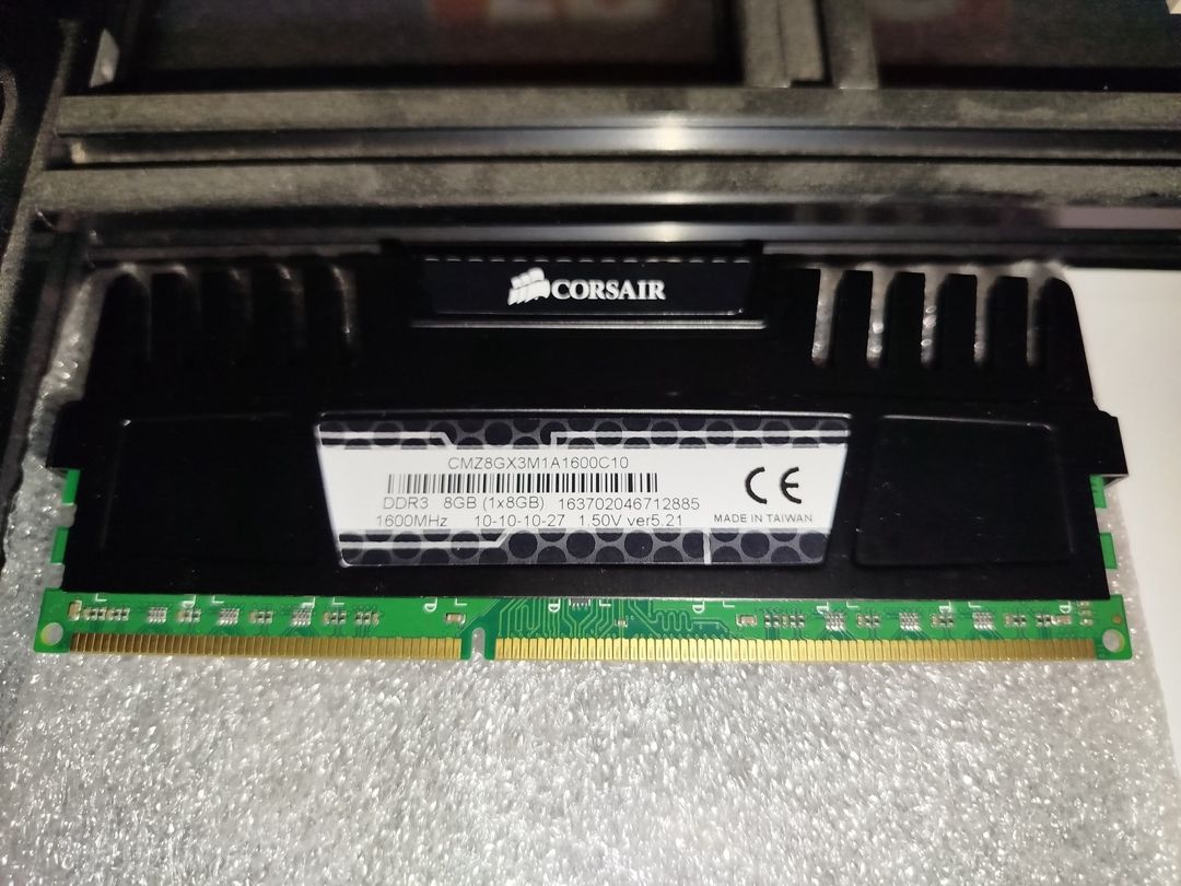 Corsair Vengeance 8GB DDR3 — Elektronika, Bakı (2)