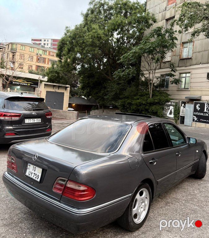 Mercedes E 240, 2.4 L, 1998 il, 280 000 km 10-UY-759 — Avtomobillər, Bakı (7)