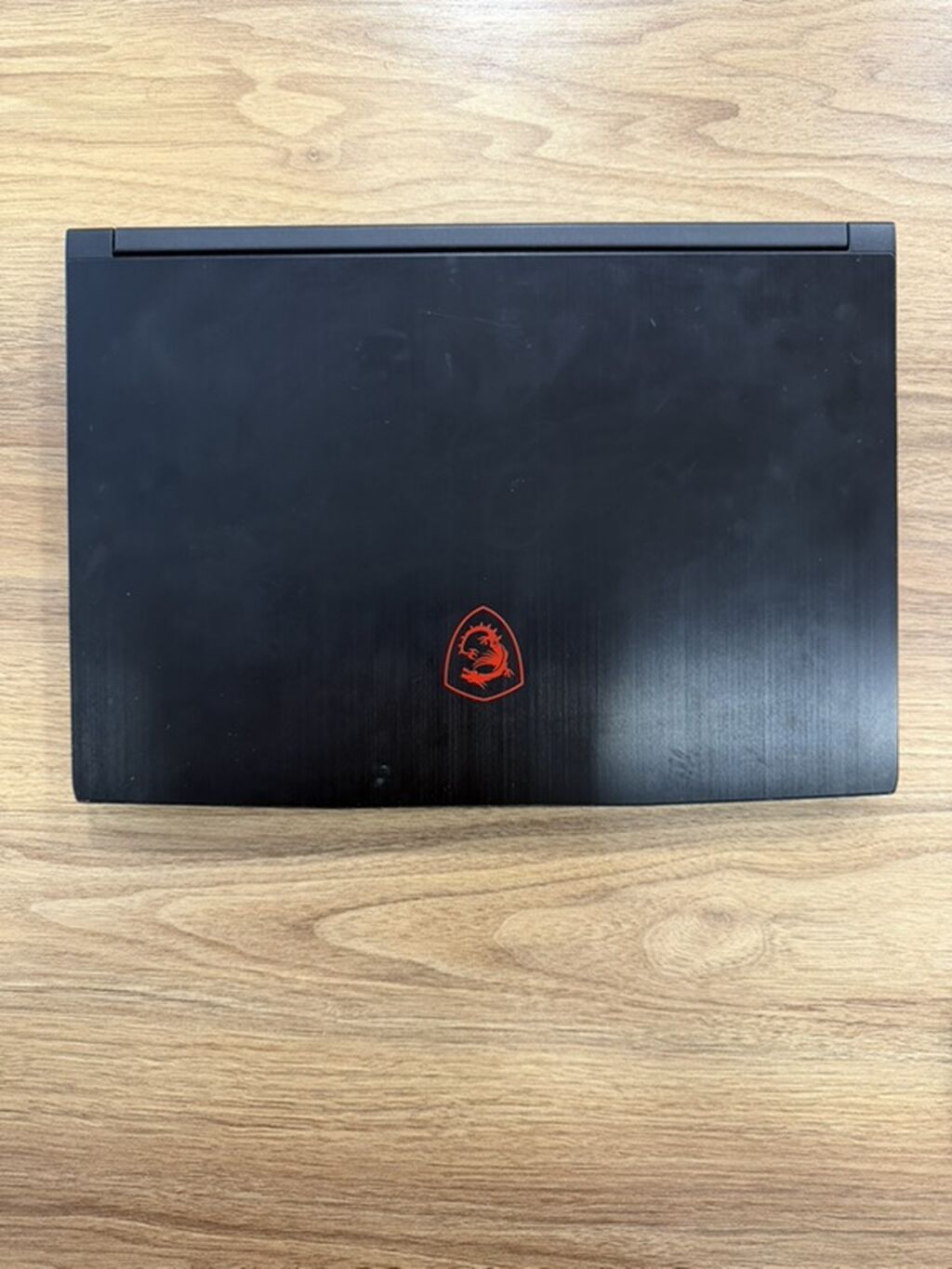 MSI gaming noutbuk Qara rəngli, qırmızı detallı dizayna sahib MSI — MSI, Bakı (3)