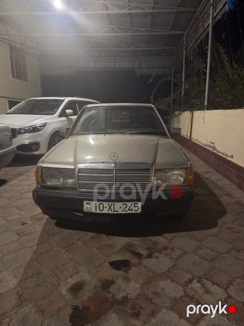 Mercedes 190, 2.0 L, 1986 il, 220 135 km