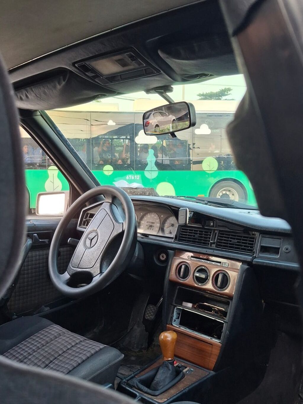 Mercedes-Benz 190 (W201): 2 l | 1991 il Sedan — Avto, Digah (6)