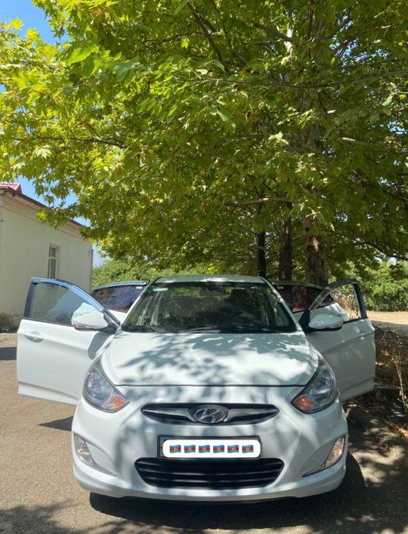 Hyundai Accent, 1.4 L, 2015 il, 175 000 km — Avtomobillər, Ağdam