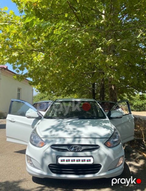 Hyundai Accent, 1.4 L, 2015 il, 175 000 km