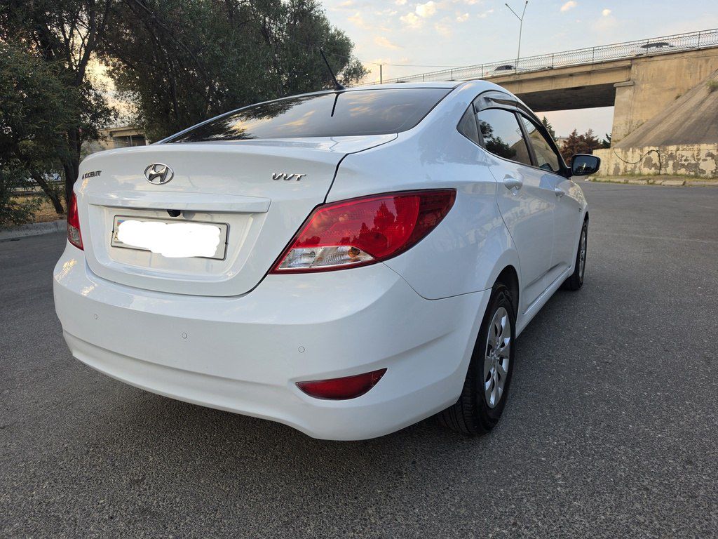 Hyundai Accent, 1.4 L, 2016 il, 166 300 km — Avtomobillər, Bakı (11)