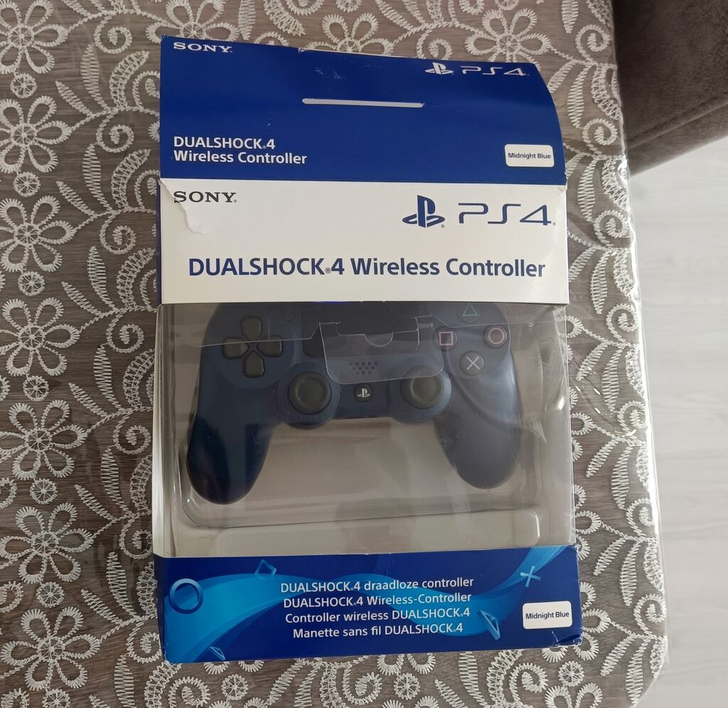 Playstation 4 Pro satılır. 1 original pult ilə yeni kimidir. Çox az — Elektronika, Bakı (2)