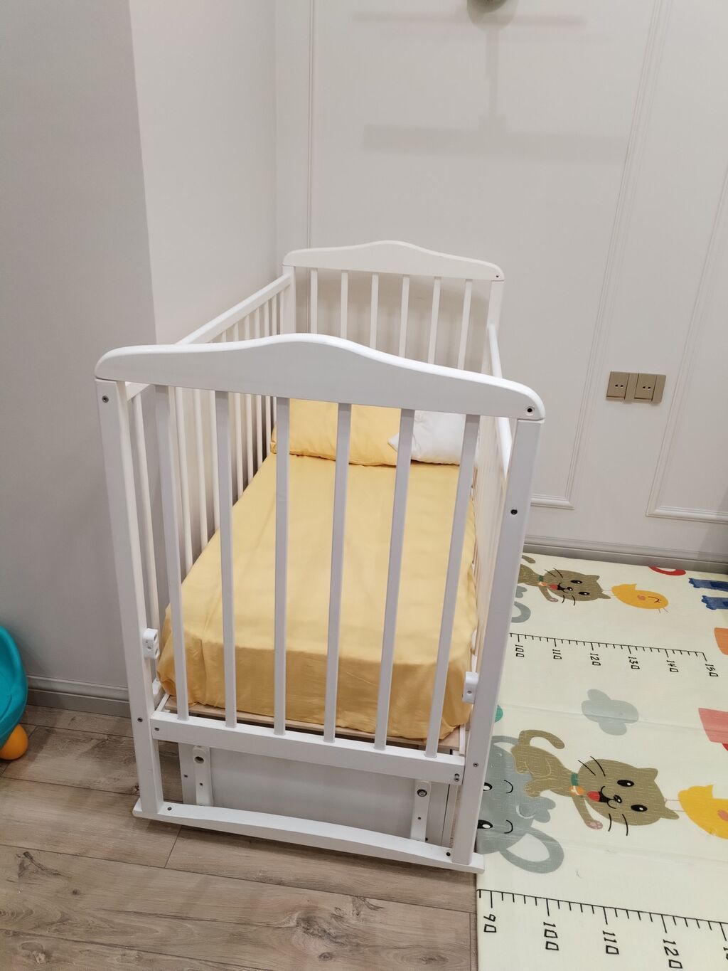 Oğlan və qız üçün, İşlənmiş, Dördbucaq, Beşik, Dəstsiz, Matras ilə, Yellənmə mexanizmi ilə — Mebel, Bakı (5)