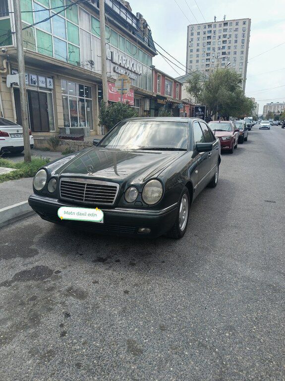 Mercedes E 240, 2.4 L, 1998 il, 300 000 km — Avtomobillər, Bakı