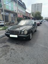 Mercedes E 240, 2.4 L, 1998 il, 300 000 km — Avtomobillər