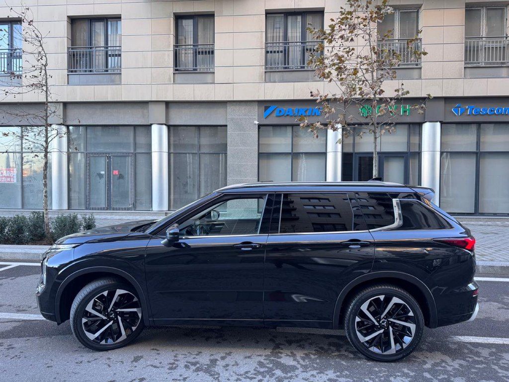 Mitsubishi Outlander, 2.5 L, 2022 il, 125 000 km — Avtomobillər, Bakı (2)