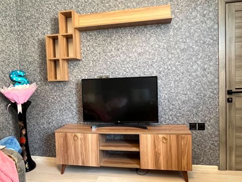 Tv altliği satilir Qiymet: 120azn Unvan: Bine Gulay😍4389 — Mehdiabad