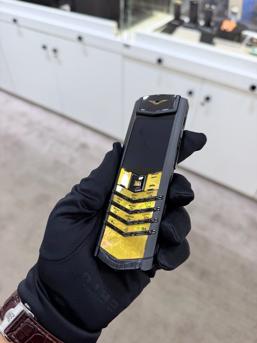 Vertu Signature S Design Sapphire Yellow Gold Black Alligator 4GB — Smartfonlar, Bakı (6)