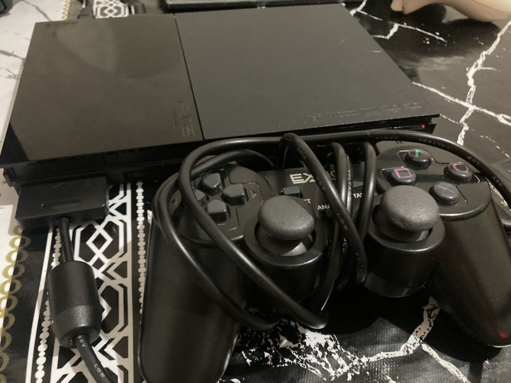 Playstation 2 Slim Yanında 1 Pult+ Pes Serisi fifa ve elave oyunlar — Elektronika, Cəlilabad (6)