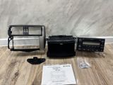 Toyota üçün orijinal multimedia/radio dəsti. Dəstə daxildir: - Toyota — Mallar