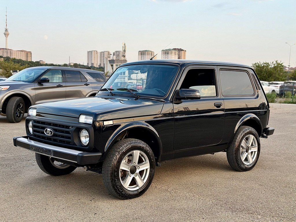 LADA (VAZ) Niva, 1.7 L, 2025 il, 5 000 km — Avtomobillər, Bakı (3)