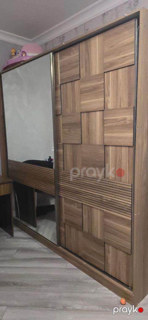 *ZB* *DOLAB* QİYMET *150 azn* güzgüdə cat var unvan Güneşli