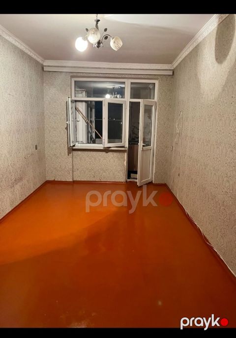 Kirayə verilir: 1 otaqlı mənzil (şəkillərdə göstərilən otaq və bağlı