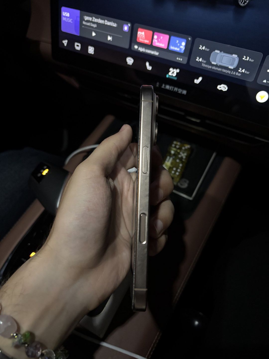 Apple iPhone 16 Pro Desert Titanium 128GB/8GB — Smartfonlar, Bakı (3)