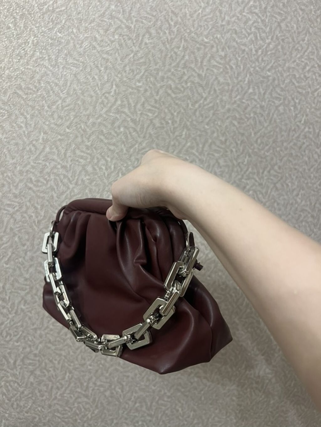 Tünd bordo rəngli zərif qadın çantası. yumşaq formalı — Çantalar, Bakı (3)