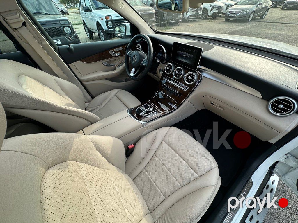 Mercedes GLC 300 4MATIC Coupe, 2.0 L, 2017 il, 131 000 km — Avtomobillər, Bakı (10)