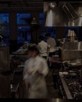 Aşpaz köməkçisi, Qadın — Работа