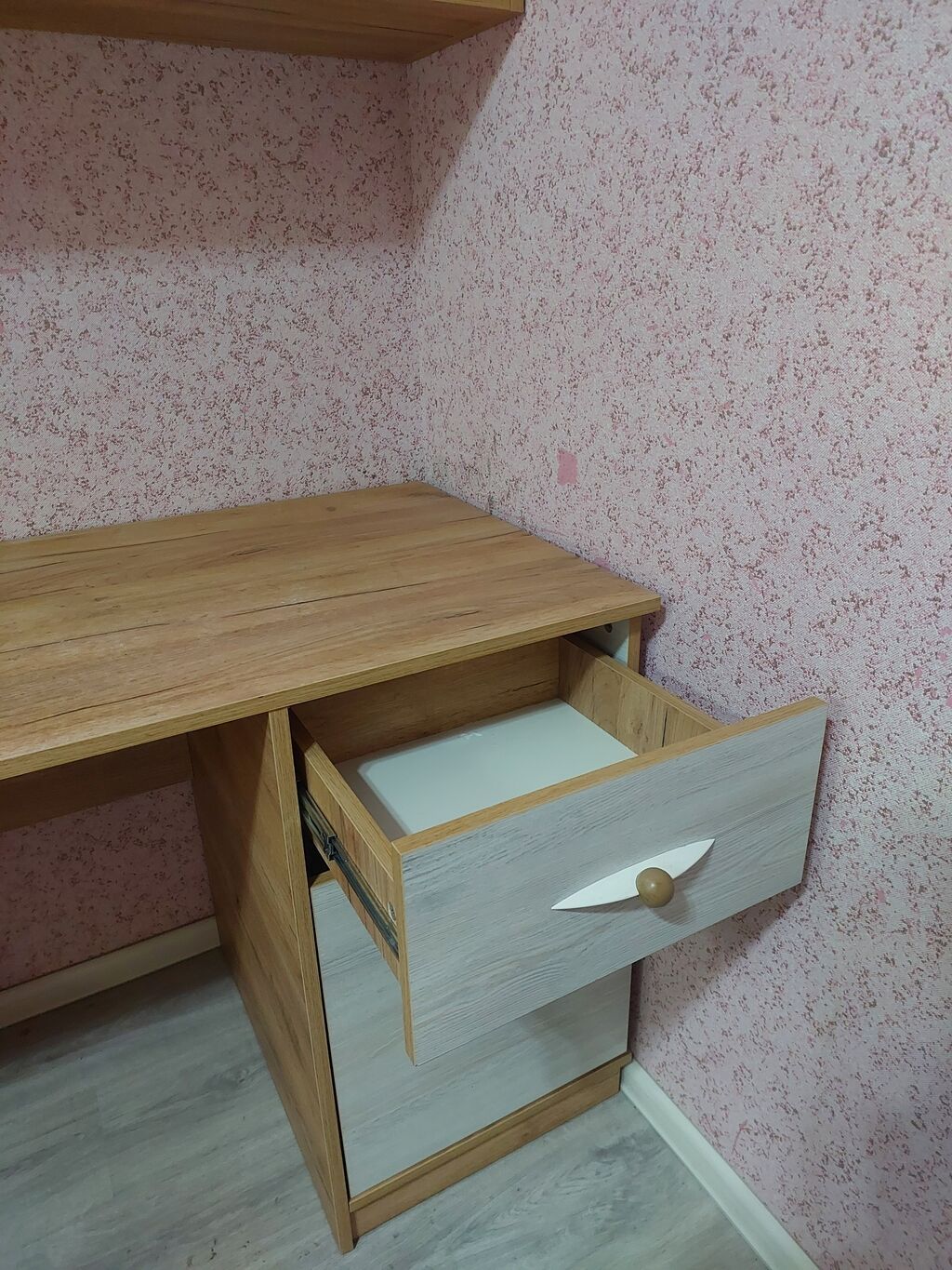 Yazı masası və divar rəfi dəsti. 📌Təcili Satılır Mebelin heç bir — Mebel, Bakı (4)
