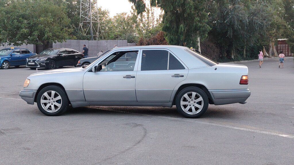 Mercedes E 200, 2.0 L, 1993 il, 249 328 km — Avtomobillər, Sumqayıt (9)