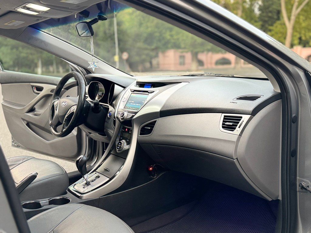 Hyundai Elantra, 1.8 L, 2013 il, 131 000 km — Avtomobillər, Mingəçevir (8)