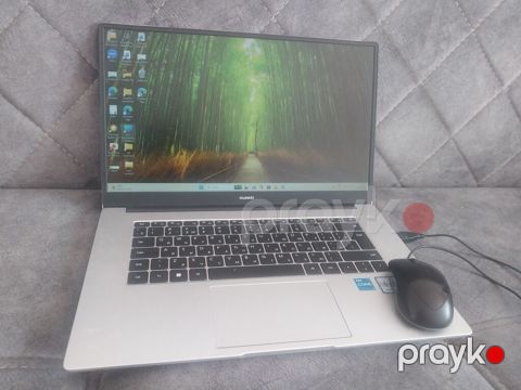 Huawei noutbuk Zərif boz rəngli Huawei noutbuk, nazik çərçivəli geniş — Bakı