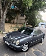 Mercedes E 240, 2.4 L, 1998 il, 280 000 km — Автомобили