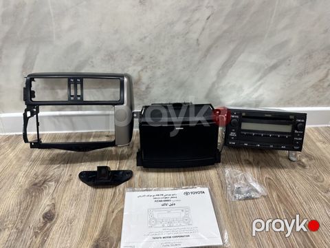 Toyota üçün orijinal multimedia/maqnitofon komplekti. Komplektə