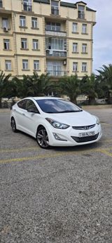 Hyundai Elantra, 1.8 L, 2015 il, 145 807 km — Автомобили