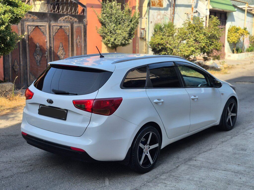 Kia Ceed SW, 1.4 L, 2012 il, 260 000 km — Avtomobillər, Bakı (5)