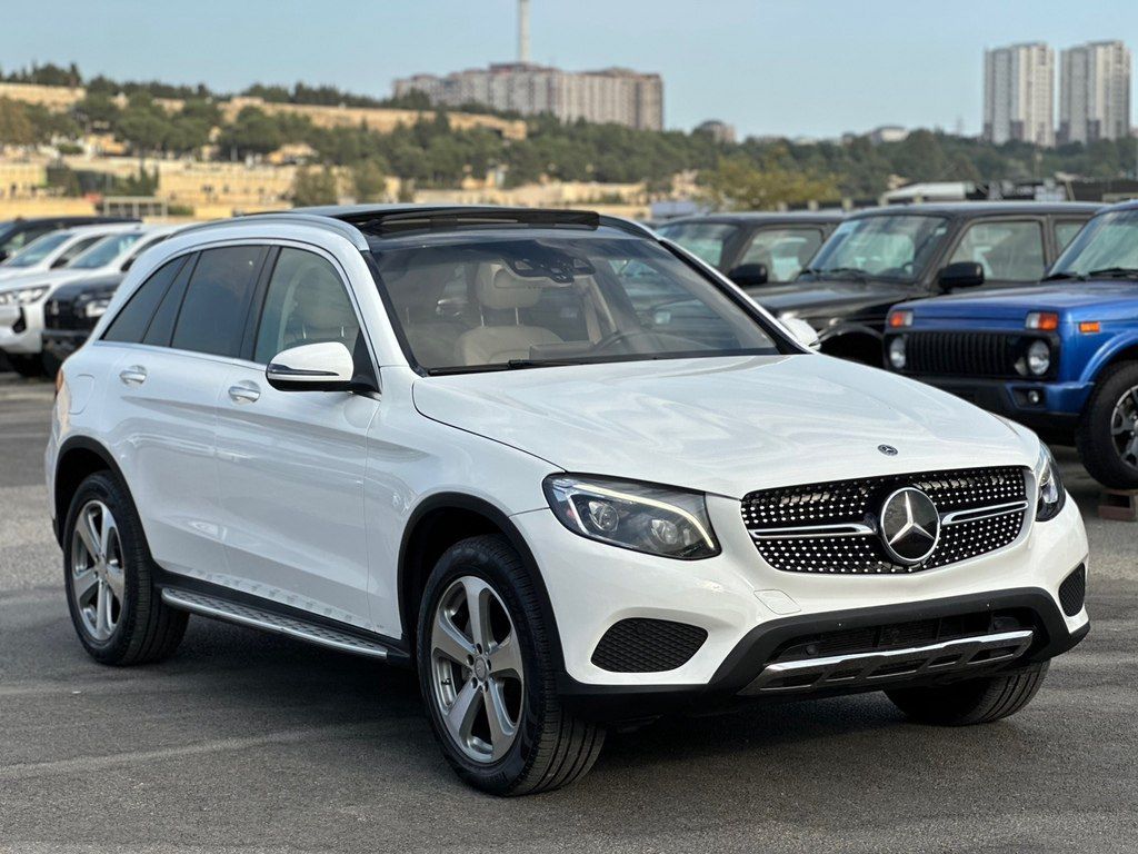 Mercedes GLC 300 4MATIC Coupe, 2.0 L, 2017 il, 131 000 km — Avtomobillər, Bakı