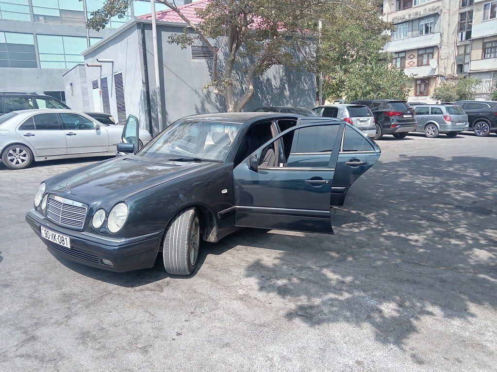 Mercedes E 240, 2.4 L, 1998 il, 306 769 km — Avtomobillər, Bakı (2)