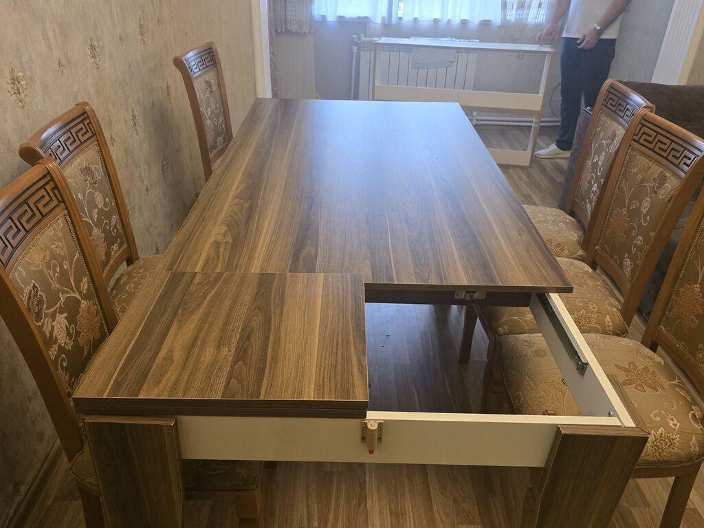 Hər biri yaxs vəziyyətdədi. Stullar ortukdə olub deyə ləkə belə — Mebel, Bakı