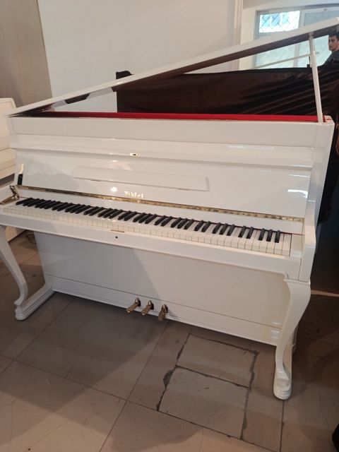 Pianino — Bakı