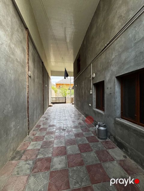 7 otaqlı, 563 kv. m