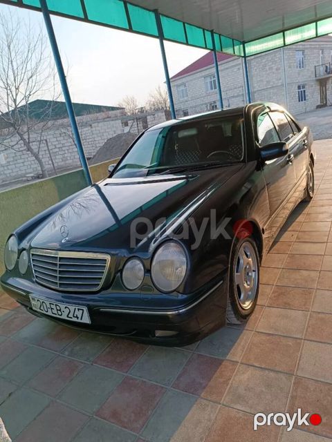 Mercedes E 280, 2000 il